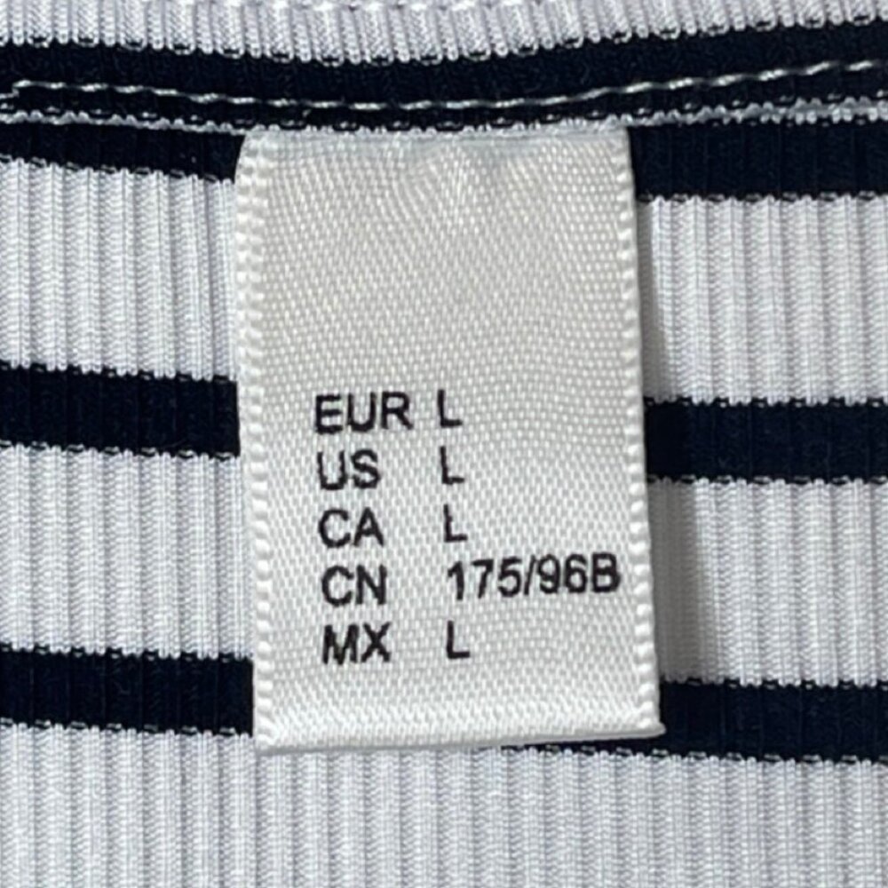 UNBRANDED | Women's Ribbed Blue and White Striped Knot Cropped Top | Size L - Picture 5 of 7